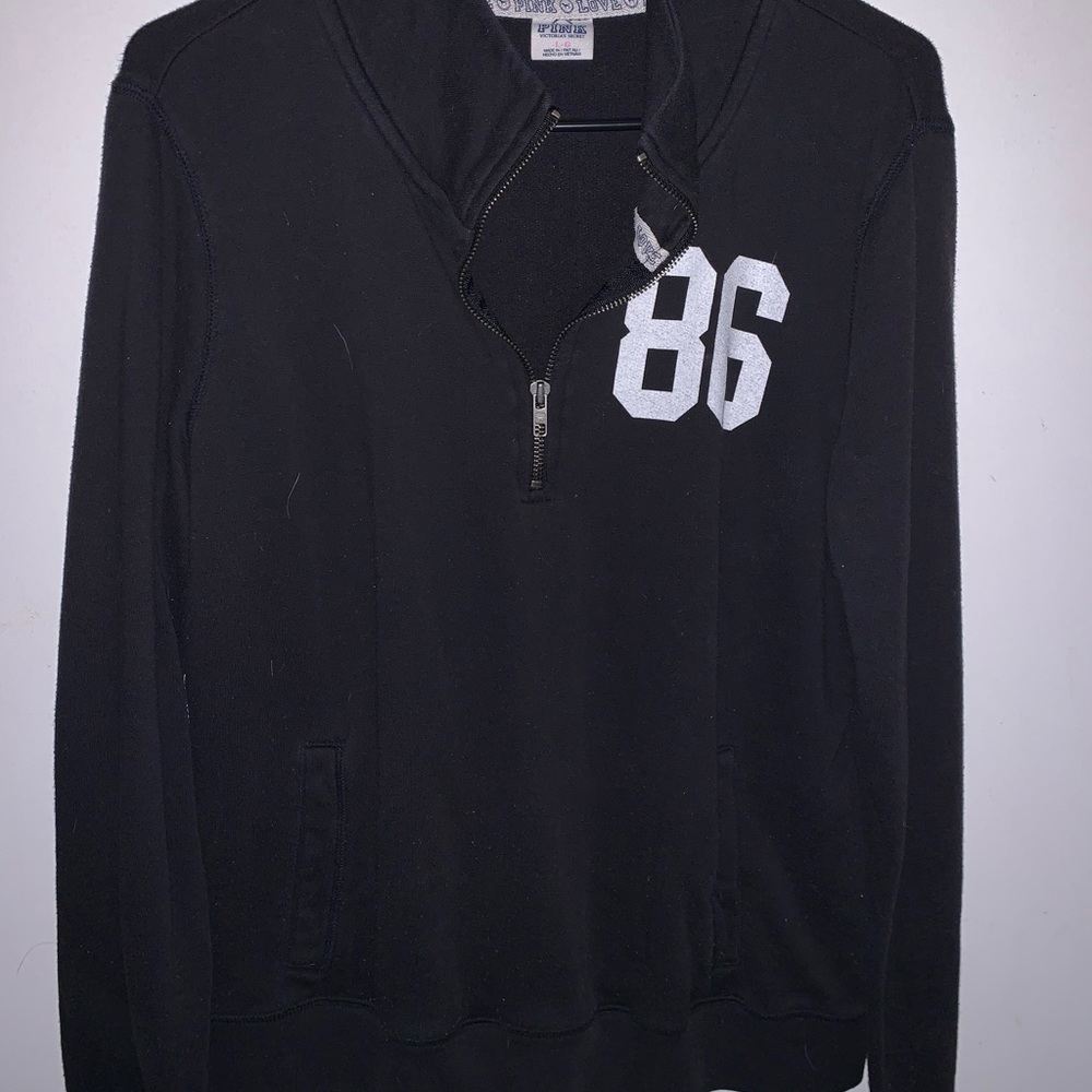 VS PINK Pullover
